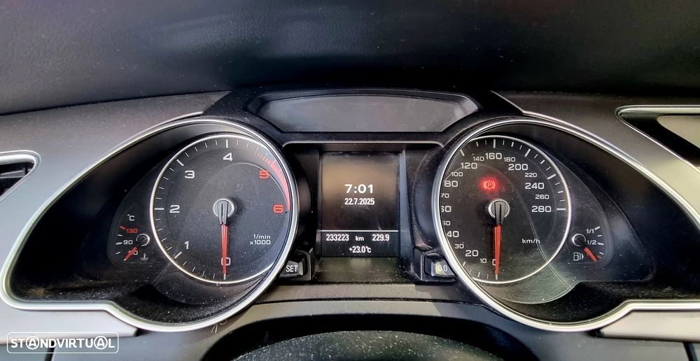Audi A5 Cabrio 2.0 TDi S-line - 8