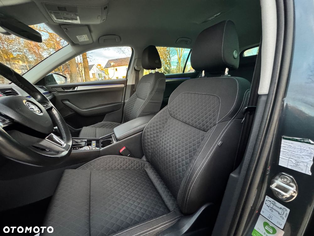 Skoda Superb 2.0 TDI DSG Premium Edition - 40