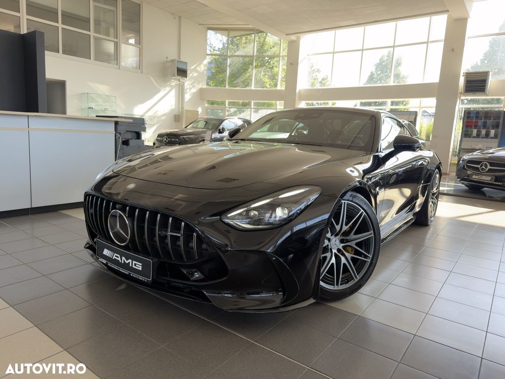 MERCEDES-BENZ AMG GT 2025
