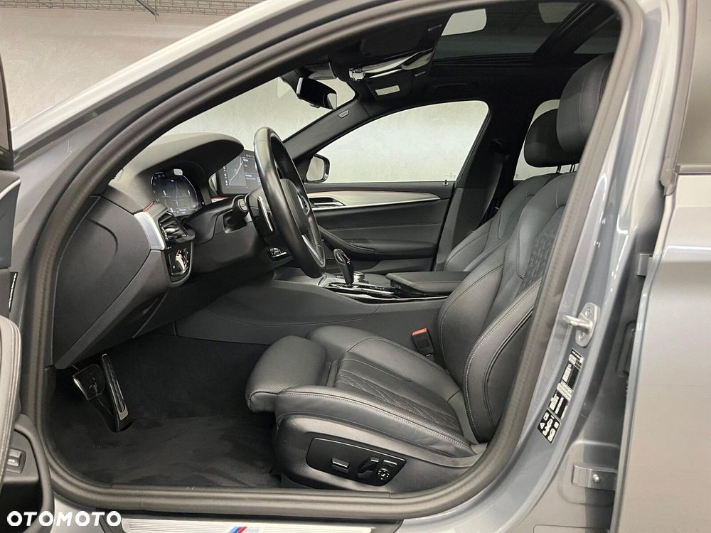 BMW Seria 5 540d xDrive mHEV M Sport sport - 18