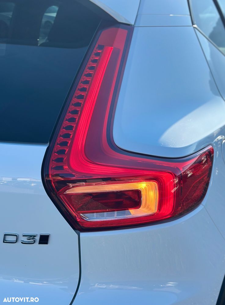 Volvo XC 40 D3 AWD Momentum - 30