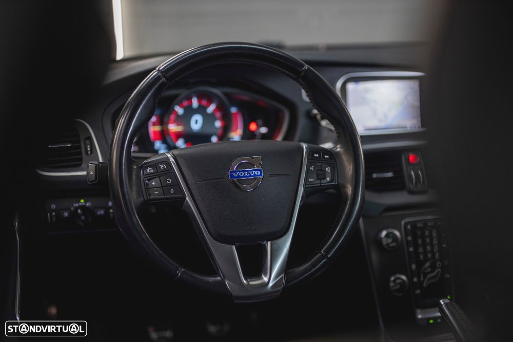 Volvo V40 D2 Kinetic - 16