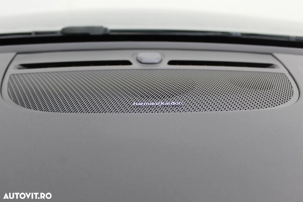 Volvo XC 40 - 24