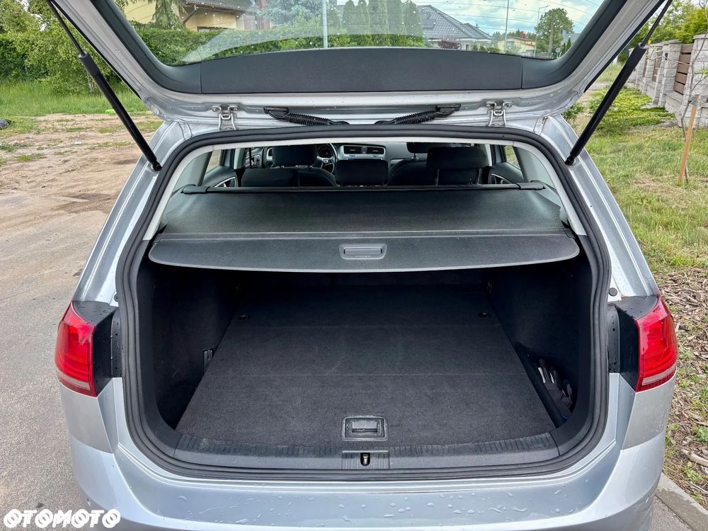 Volkswagen Golf - 11