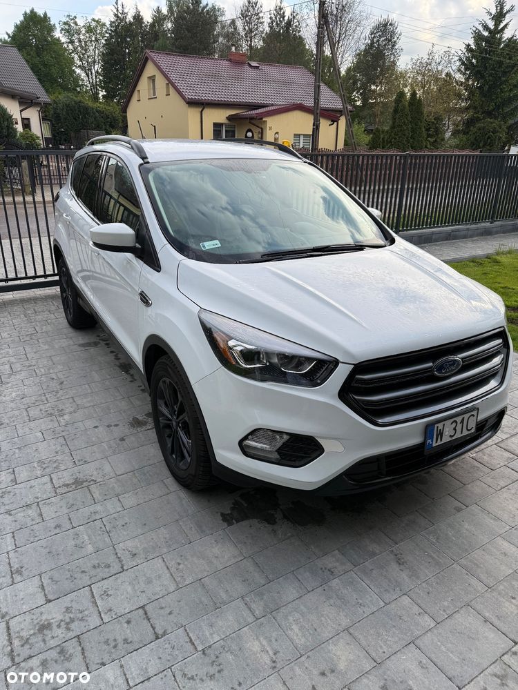 Ford Escape - 10