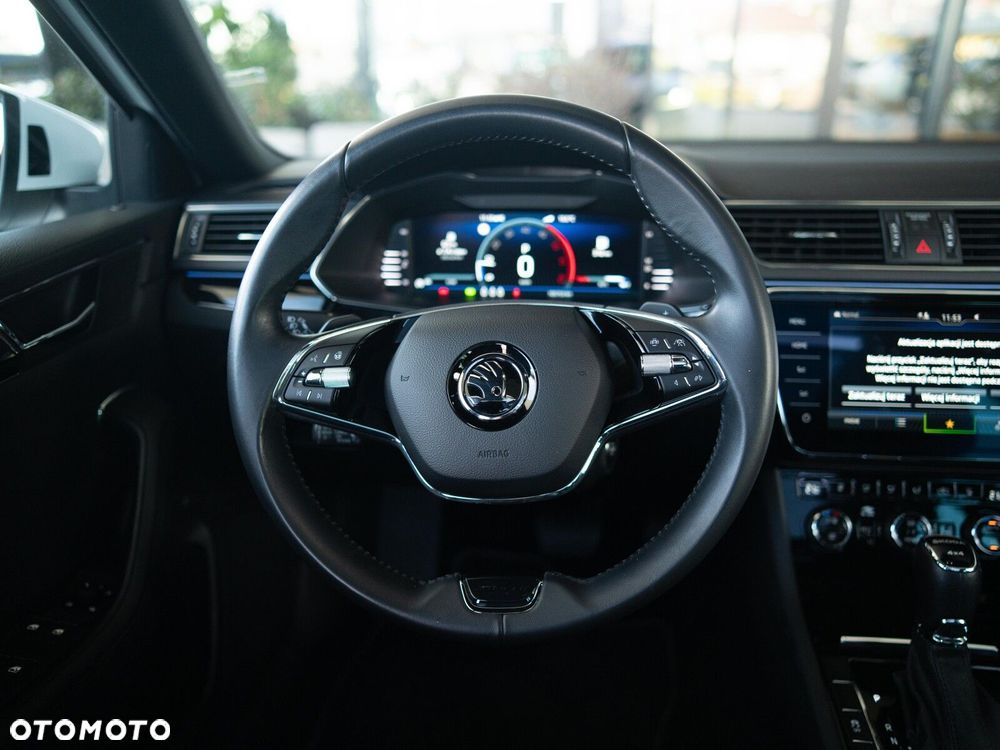 Skoda Superb 2.0 TDI SCR 4x4 L&K DSG - 15