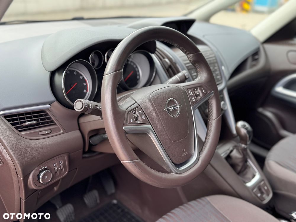 Opel Zafira - 19