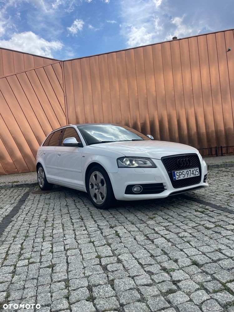 Audi A3 Sportback 2.0 TDI DSG Ambition - 1