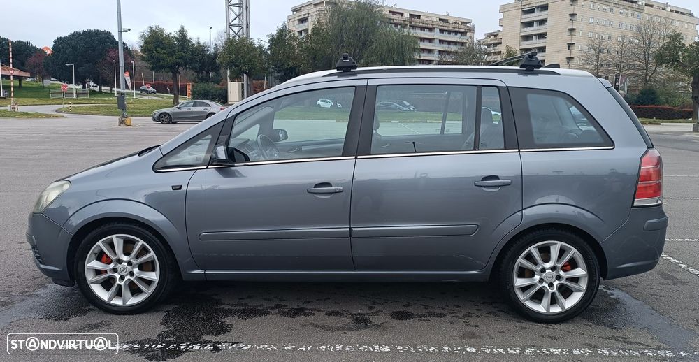 Opel Zafira 1.9 CDTI Cosmo - 1