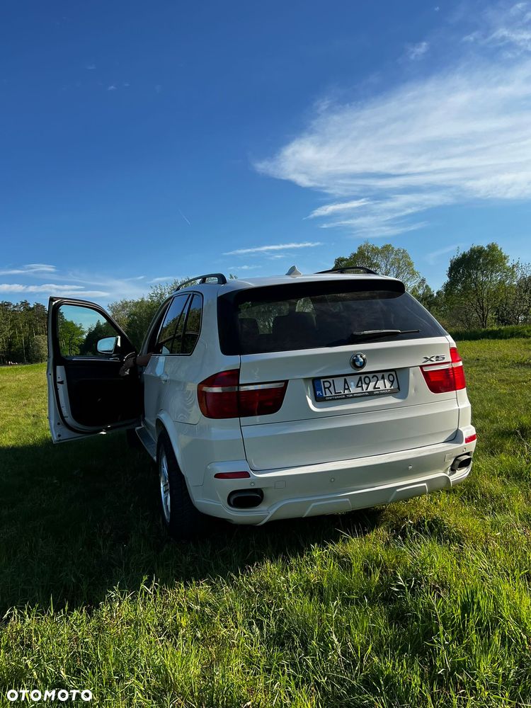 BMW X5 4.8i xDrive - 8