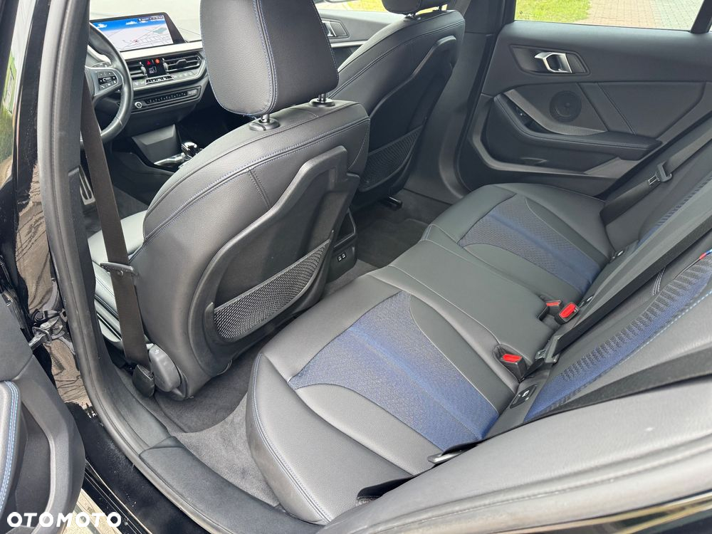 BMW Seria 1 120d M Sport - 29