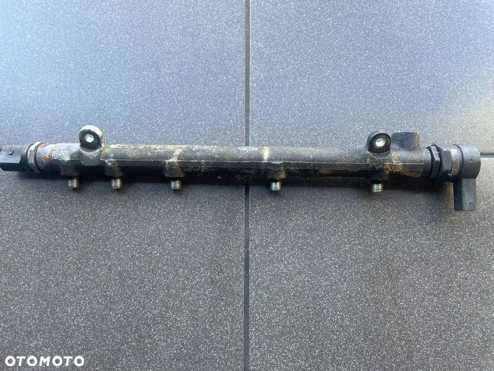 LISTWA WTRYSKOWA MERCEDES 0445214038 - 1