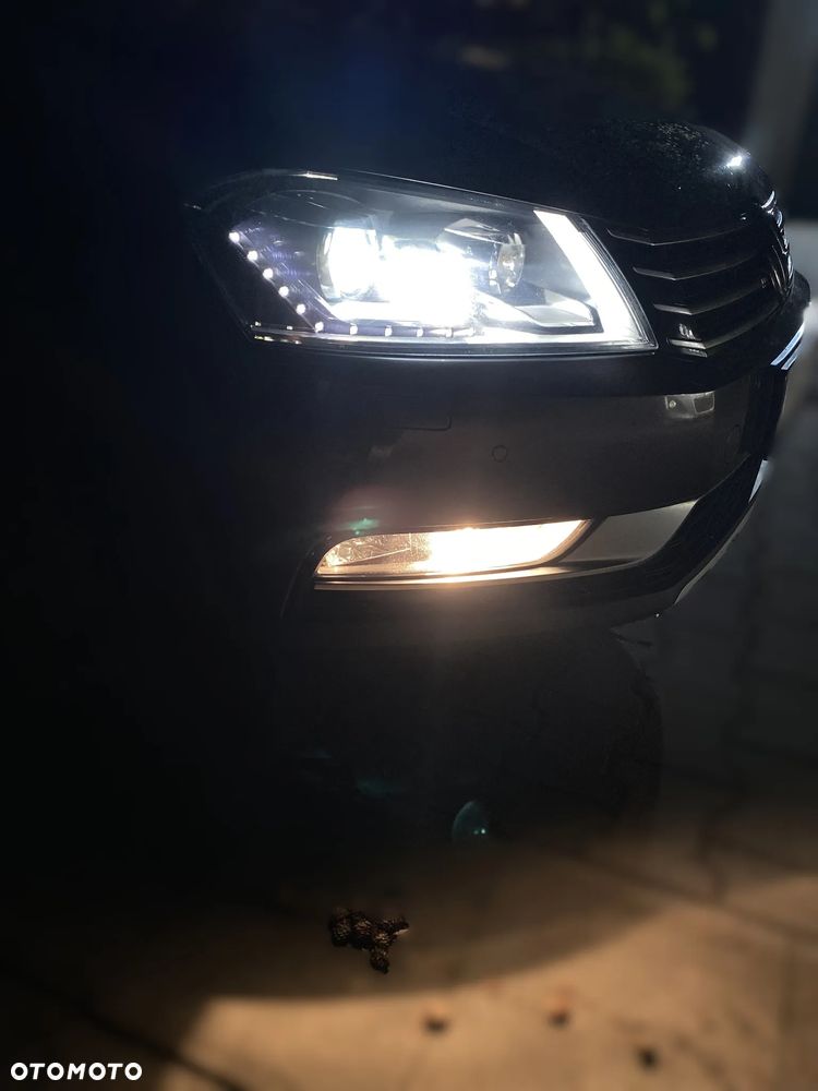 Volkswagen Passat 2.0 TSI Highline DSG - 36