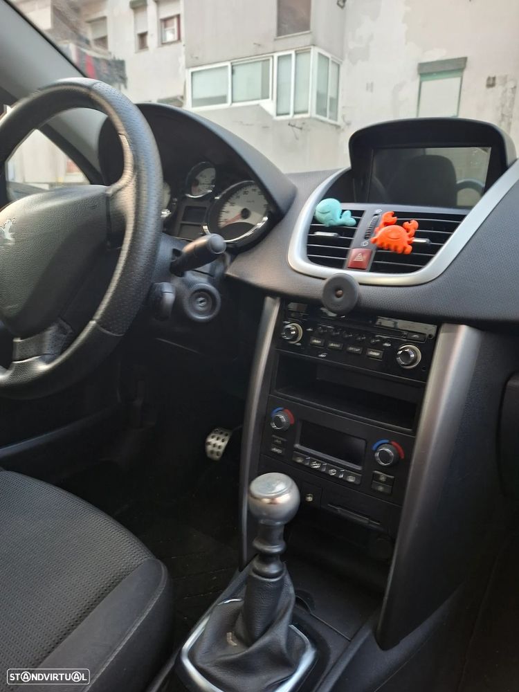 Peugeot 207 CC - 14