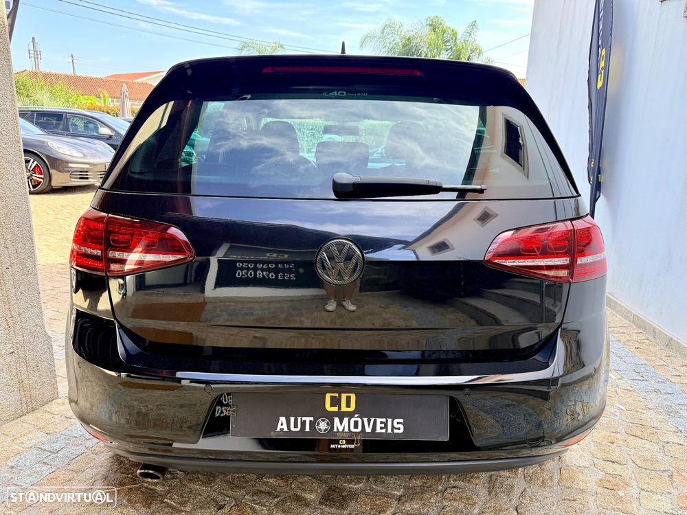 VW Golf - 24