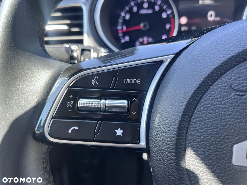 Kia Ceed 1.5 T-GDI M - 21