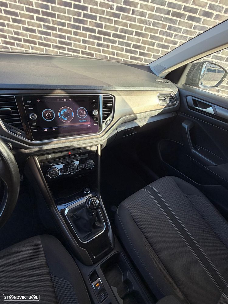 VW T-Roc 1.0 TSI - 13