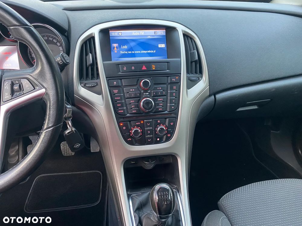 Opel Astra 1.4 Turbo - 11