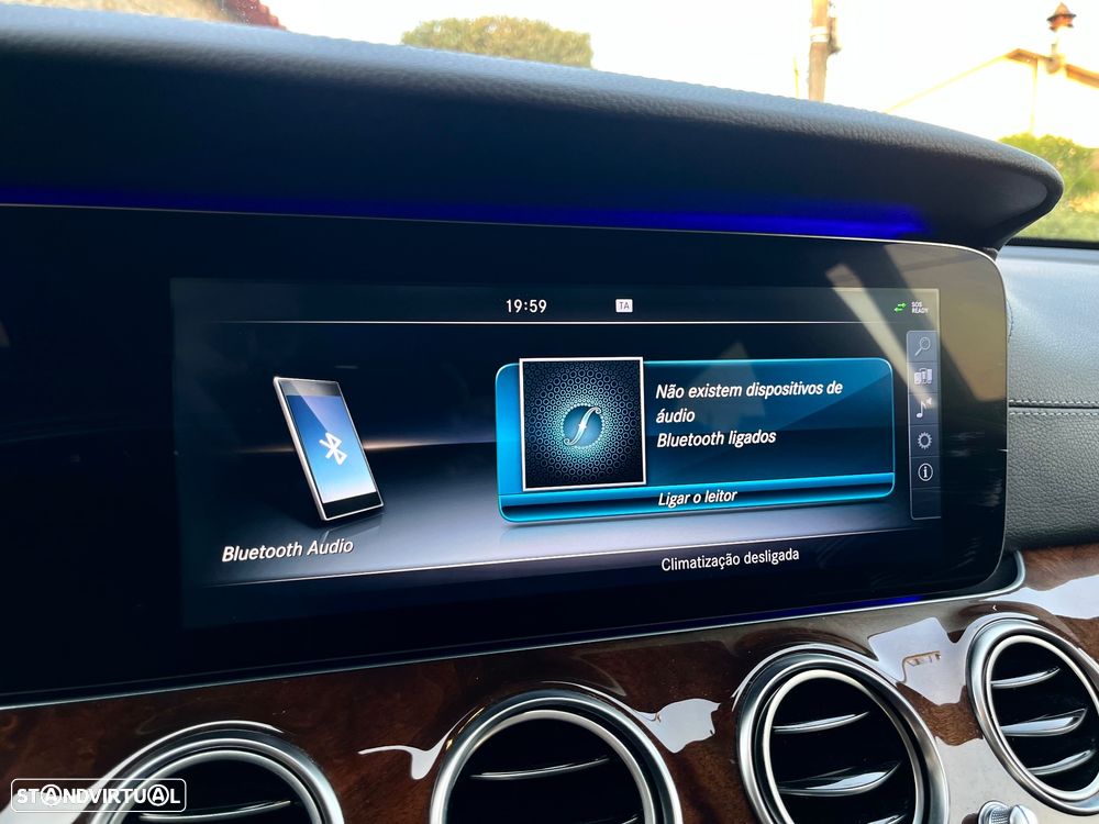 Mercedes-Benz E 220 d AMG Line - 35