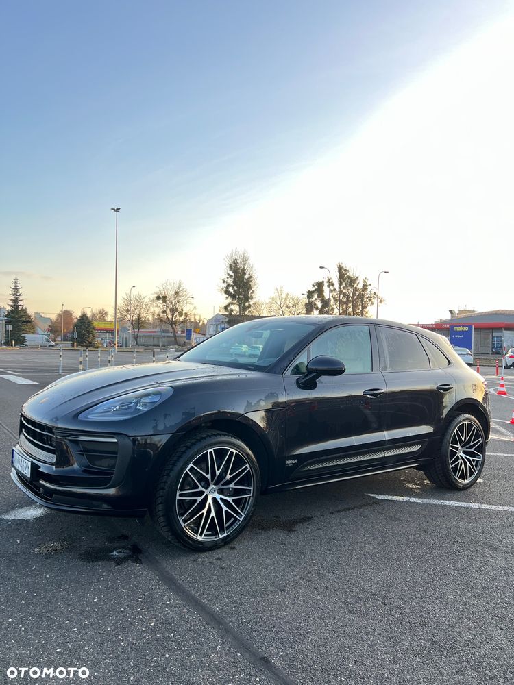 Porsche Macan Standard - 1