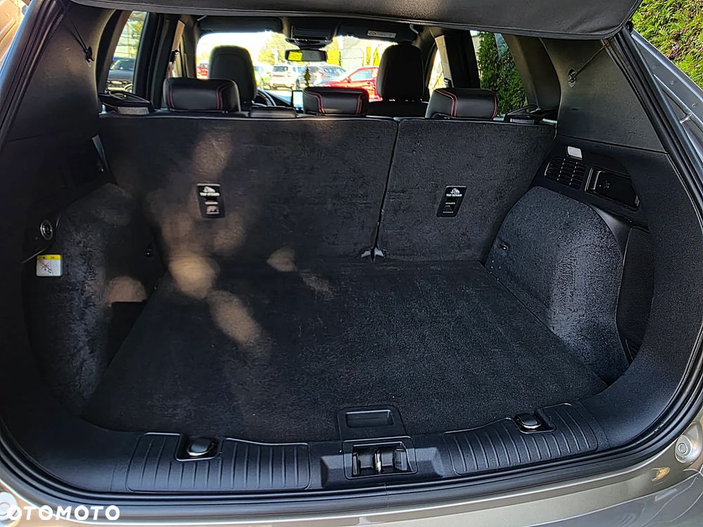 Ford Kuga 2.0 EcoBlue Hybrid ST-LINE - 13