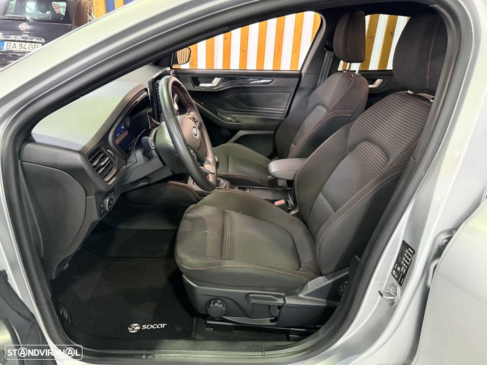 Ford Focus SW 1.0 EcoBoost MHEV ST-Line - 10