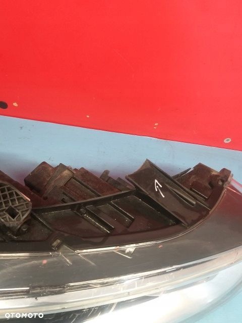 Lampa przód Audi q3 prawy przód 8U0941006 - 4