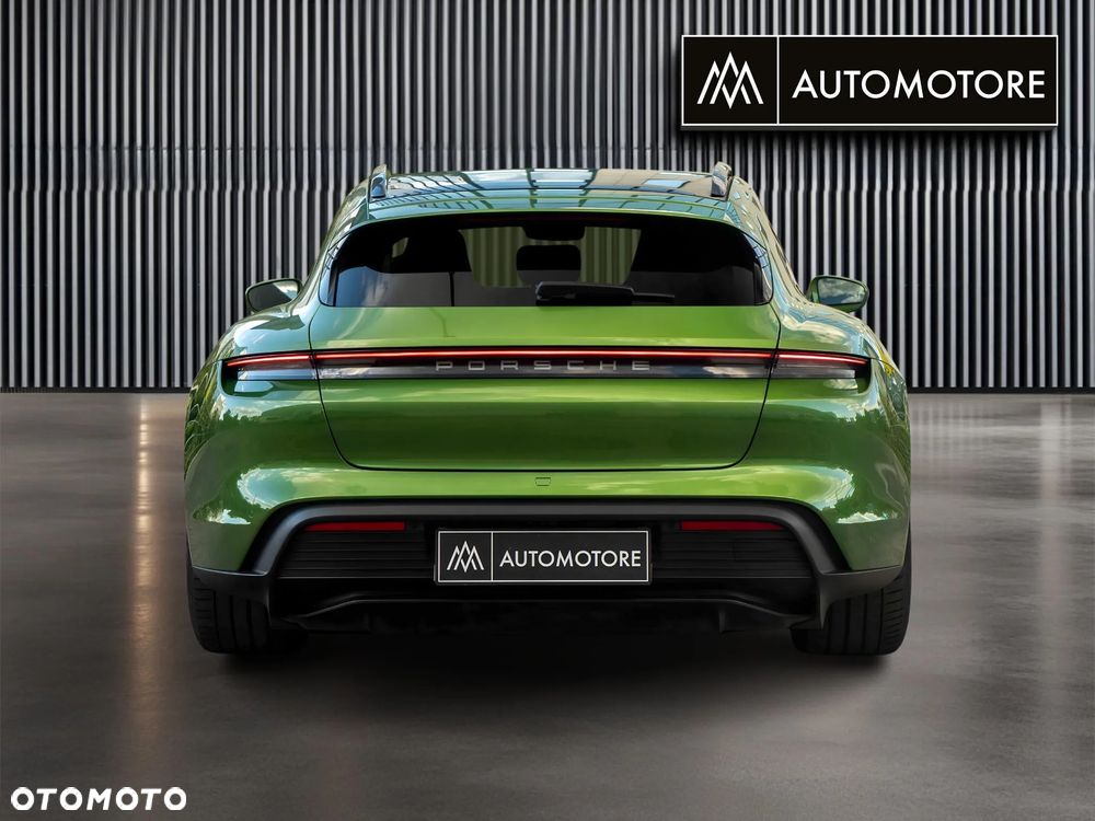 Porsche Taycan - 7