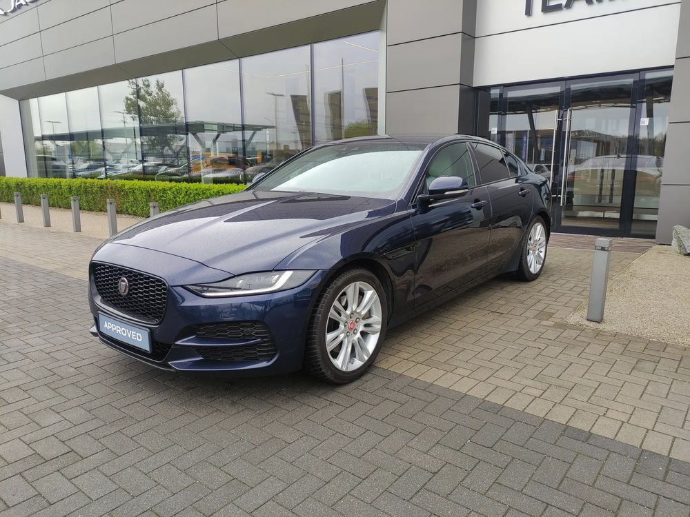 Jaguar XE 2.0 D180 AWD S