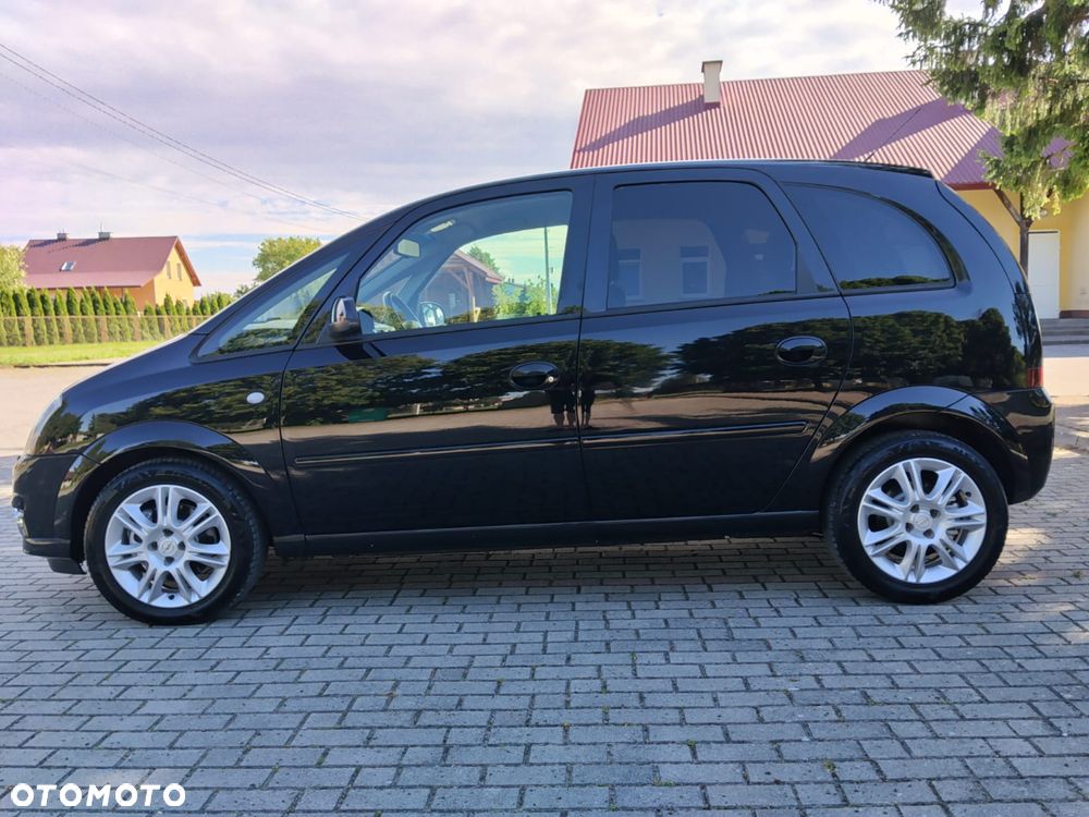 Opel Meriva 1.8 16V Cosmo - 10