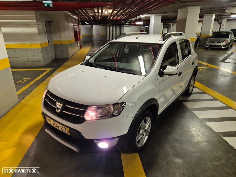 Dacia Sandero 0.9 TCe Stepway - 4