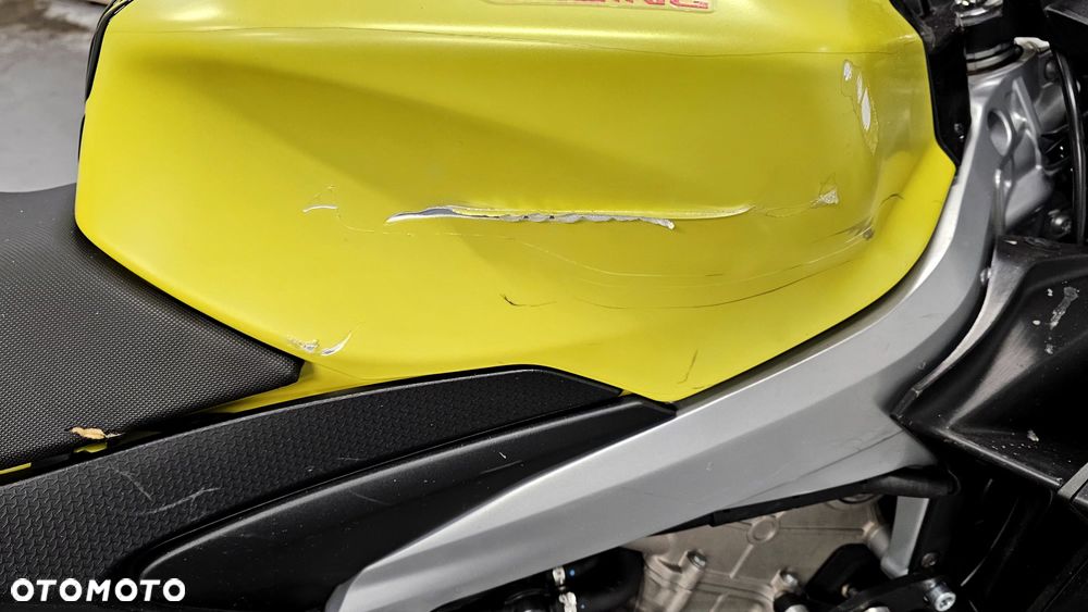 Aprilia Tuono - 20