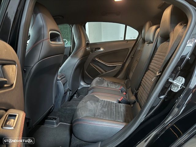 Mercedes-Benz A 180 CDI BE AMG Line - 12