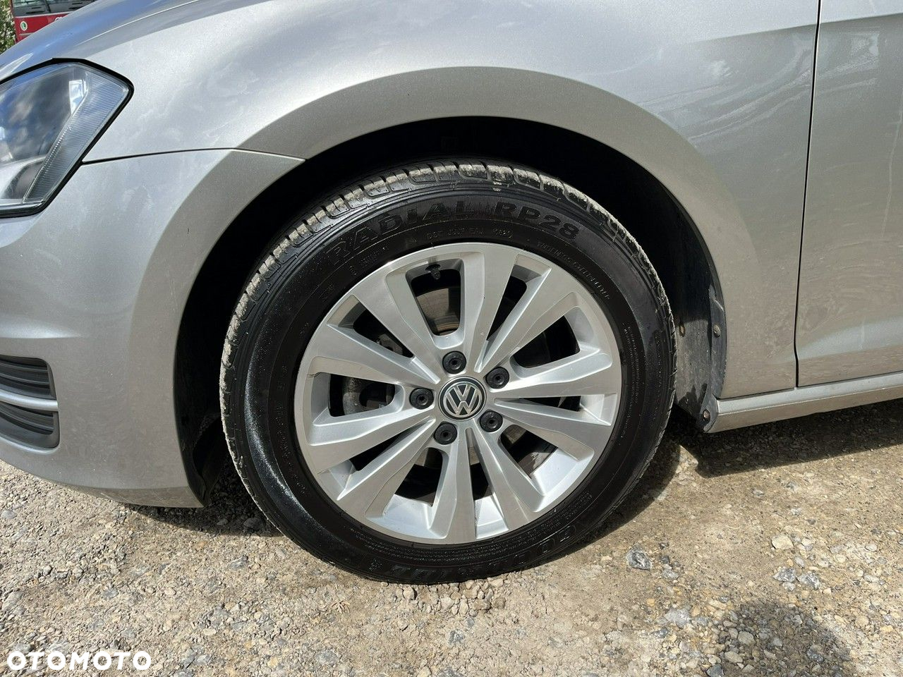 Volkswagen Golf - 28