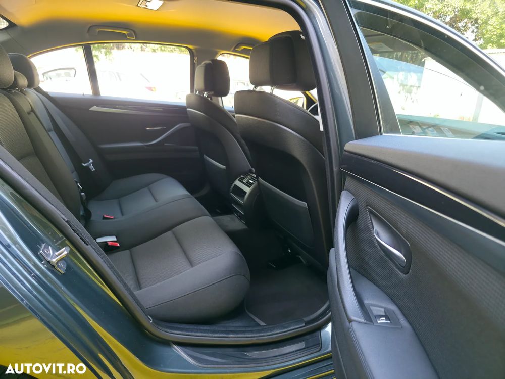 BMW Seria 5 520d EfficientDynamics Edition - 12