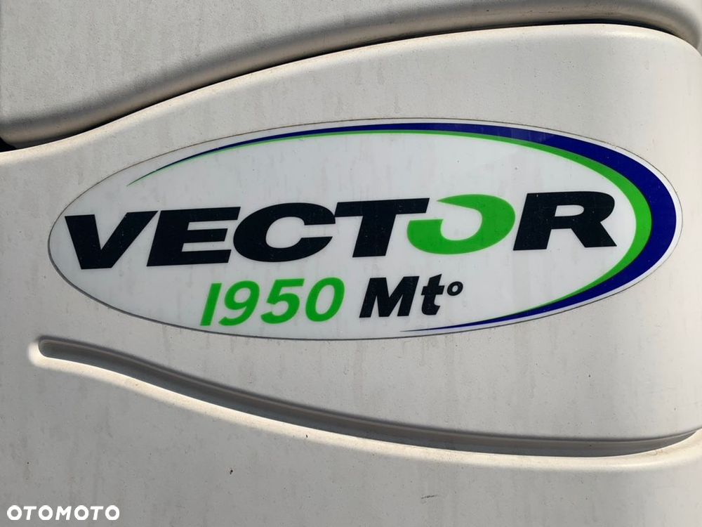 Schmitz Cargobull Carrier Vector 1950 - 10