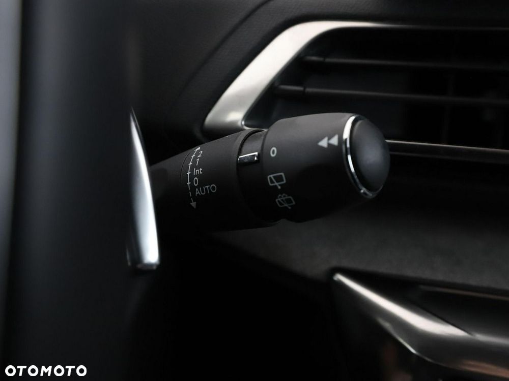 Peugeot 3008 1.6 PureTech GT S&S EAT8 - 36