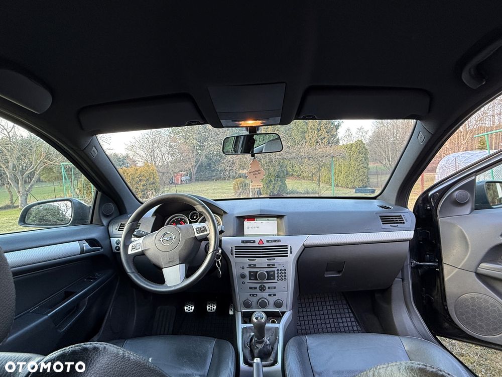 Opel Astra 2.0 T Sport - 16