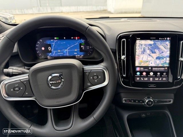 Volvo EX40 82 kWh Single Motor Extended Range Black Edition - 18