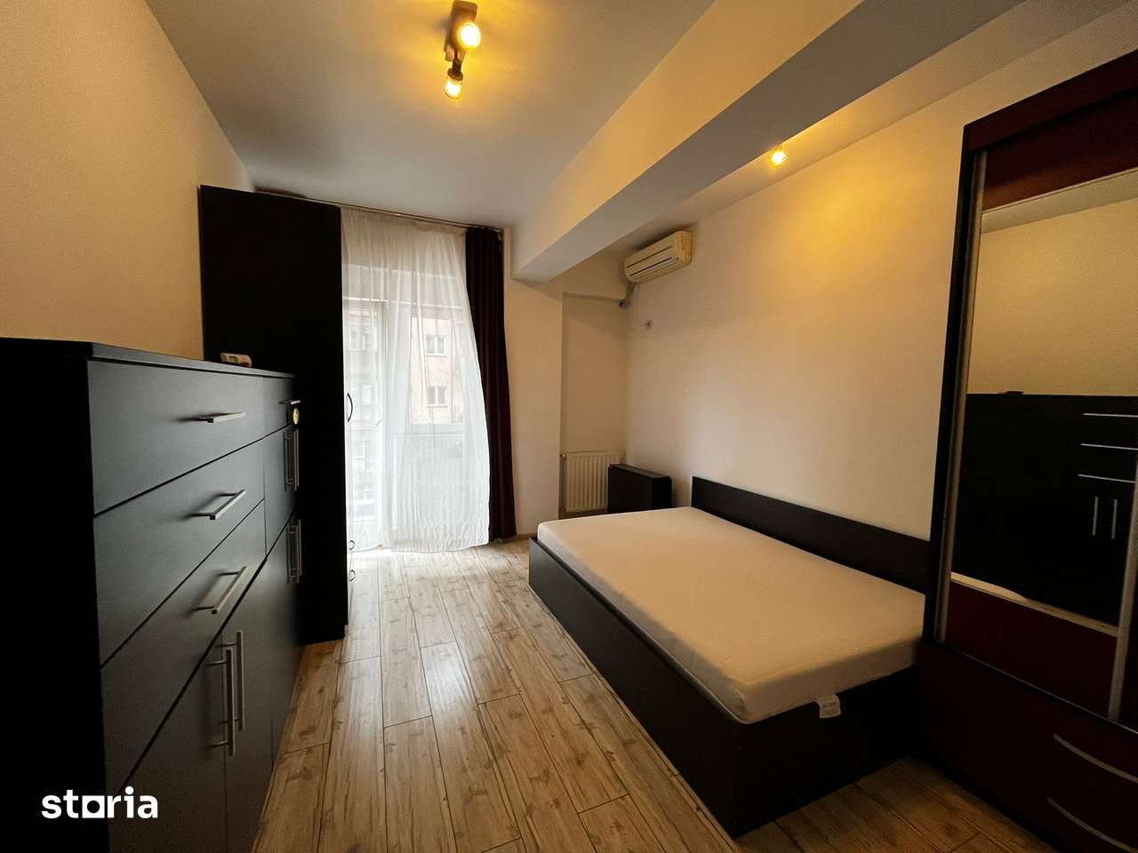 Apartament tip studio - Parcare - Aer Conditionat/Centrala - Militari — fotografia 1