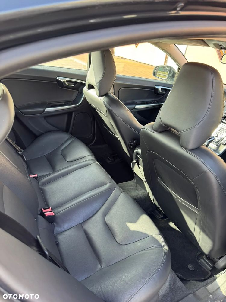 Volvo S60 T5 Geartronic Momentum - 11