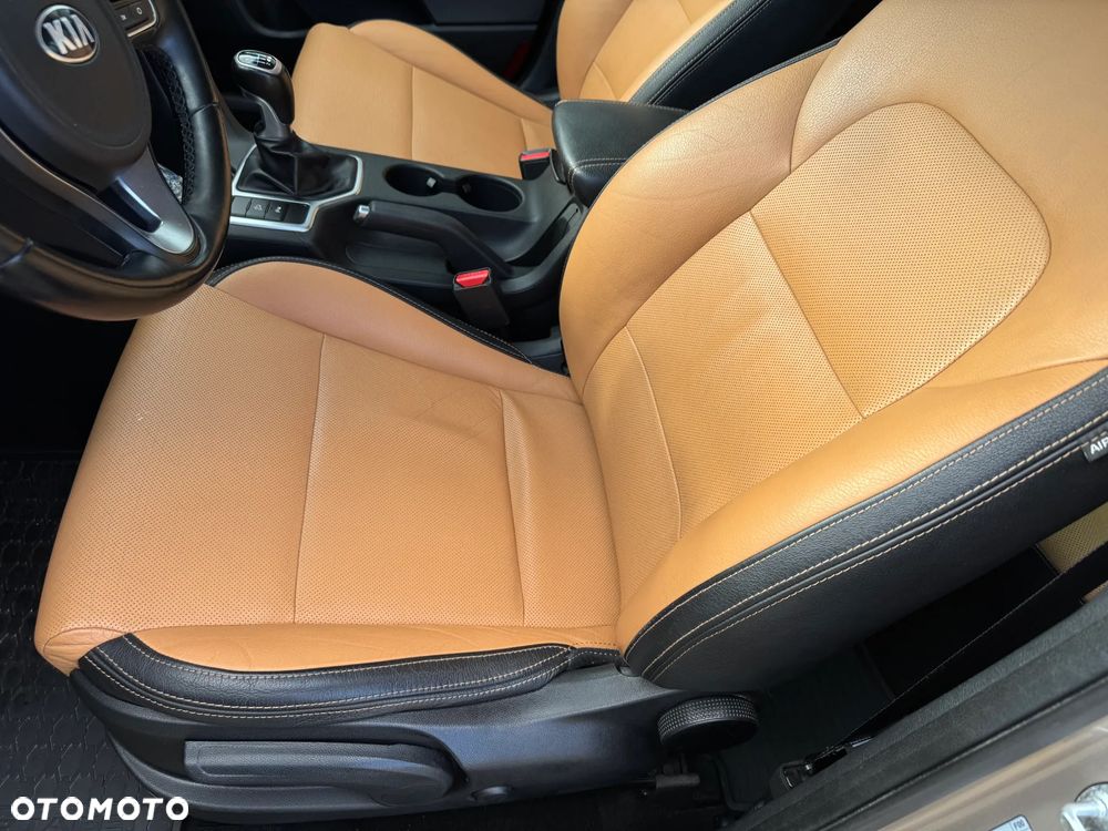 Kia Sportage 1.6 GDI 2WD DREAM-TEAM EDITION - 13