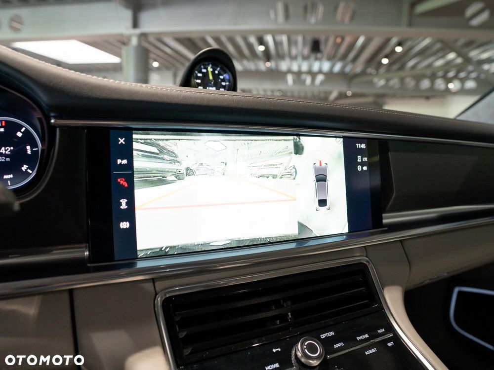 Porsche Panamera 4 E-Hybrid Platinum Edition - 26