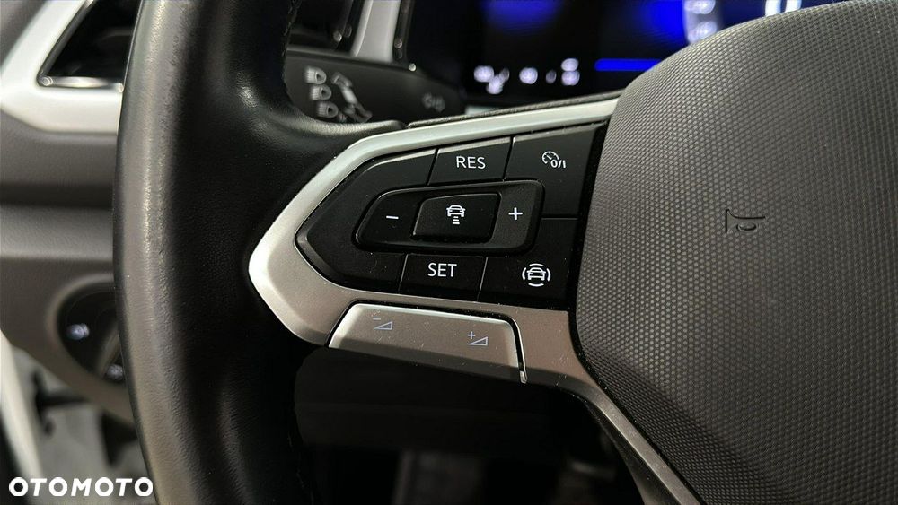 Volkswagen T-Roc 1.5 TSI Life - 23