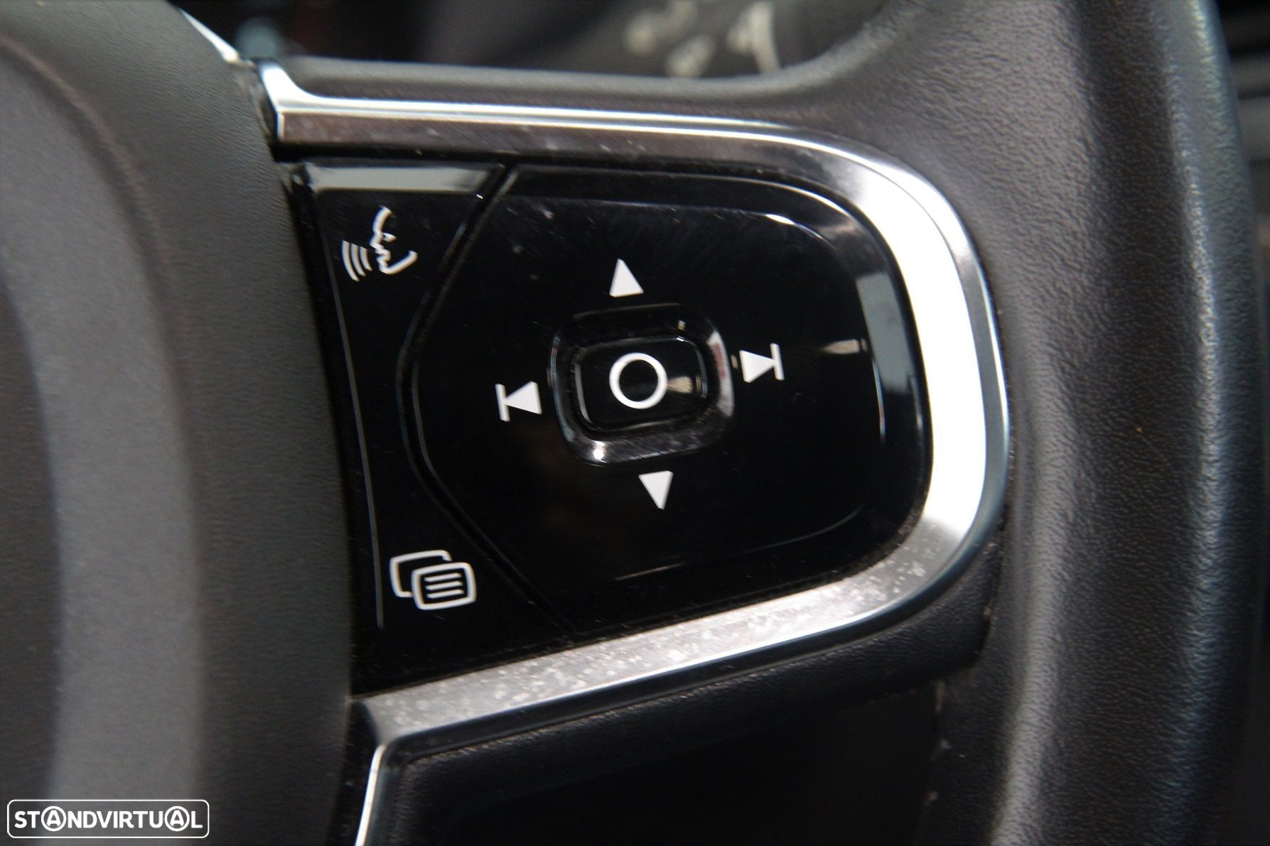 Volvo XC 90 2.0 D4 Momentum - 11