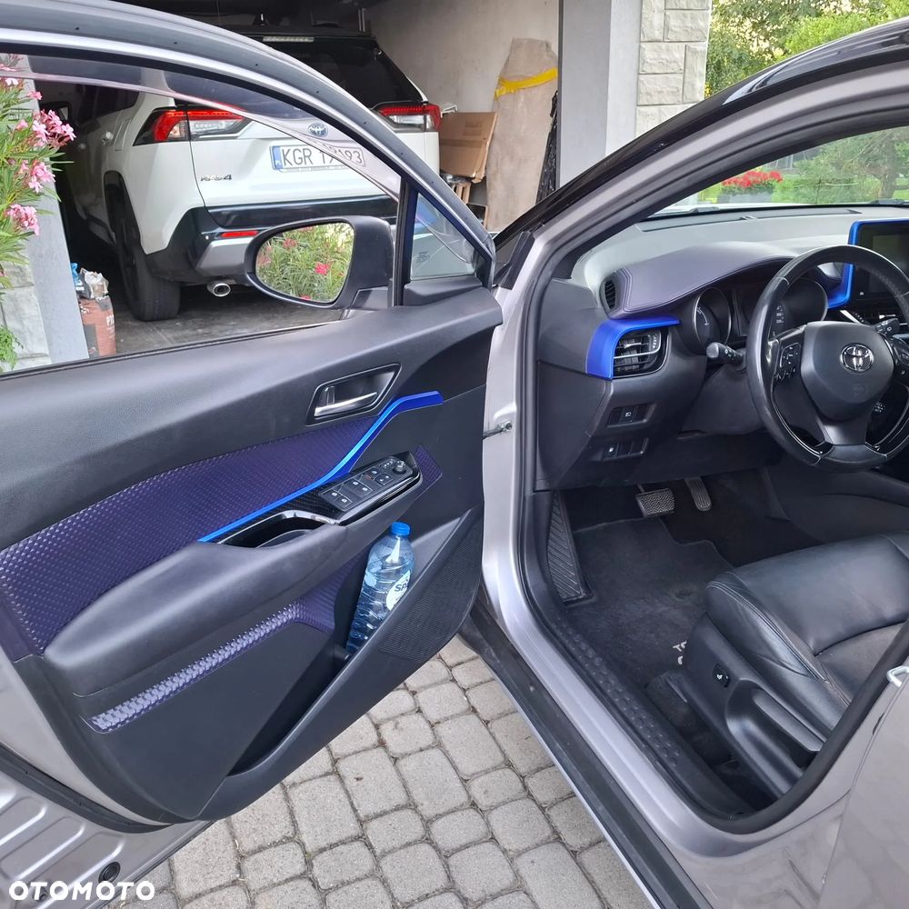 Toyota C-HR Style Selection - 11