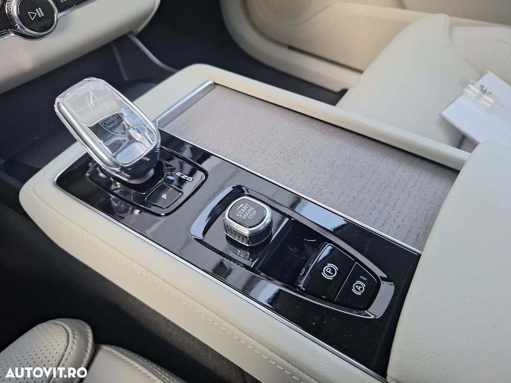Volvo XC 90 - 21