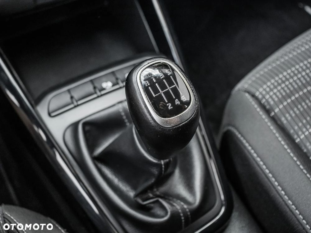 Kia Stonic 1.4 L - 26