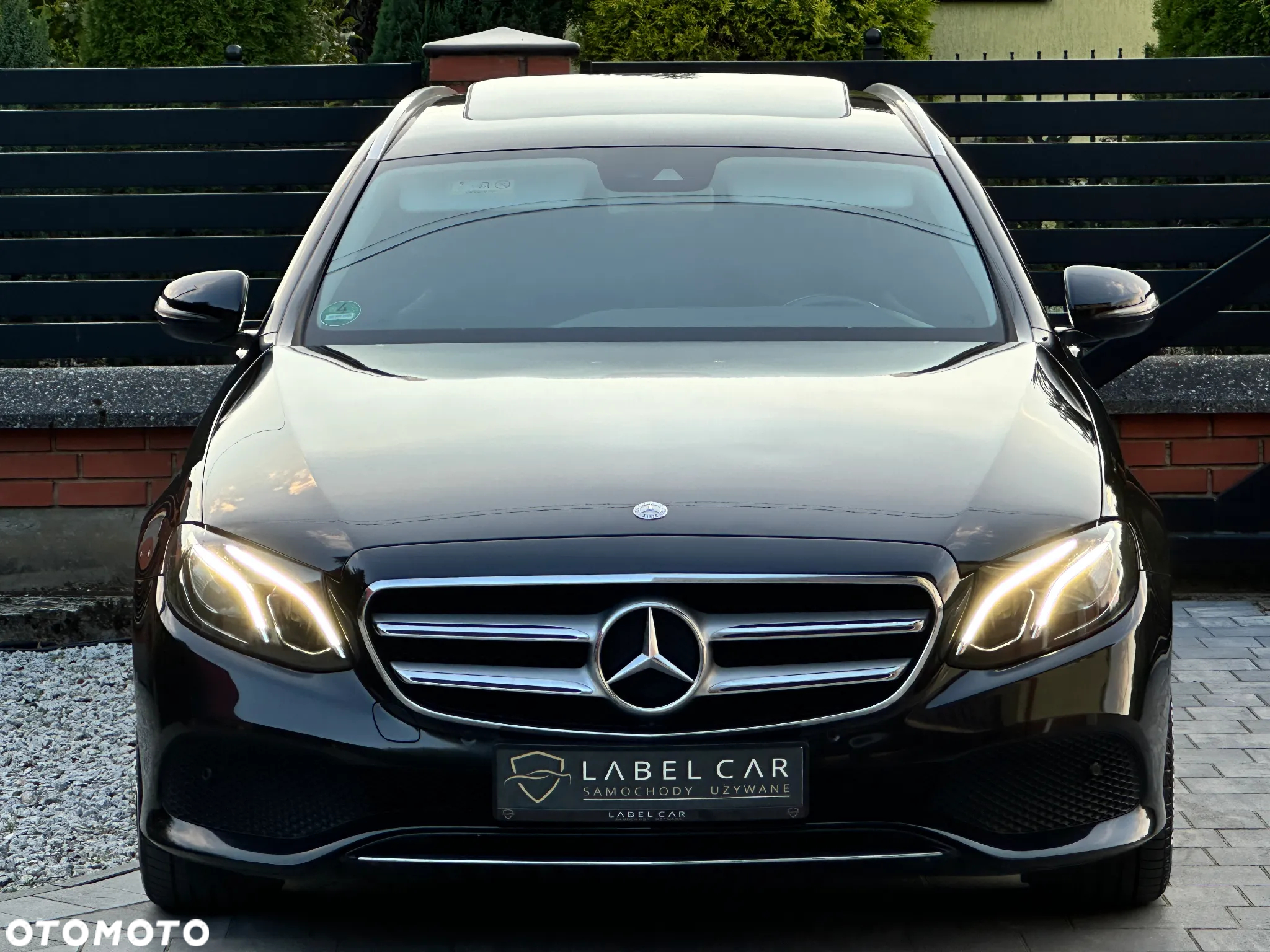 Mercedes-Benz Klasa E 220 d T 9G-TRONIC Avantgarde - 11