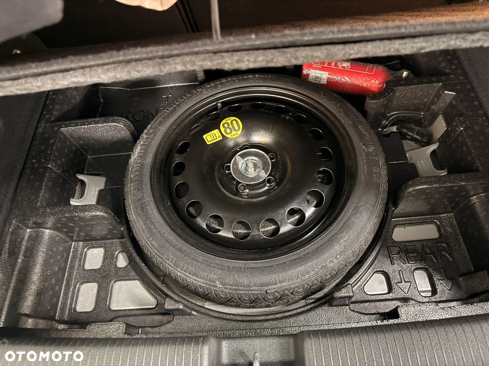 Opel Astra 1.4 T Enjoy S&S - 18